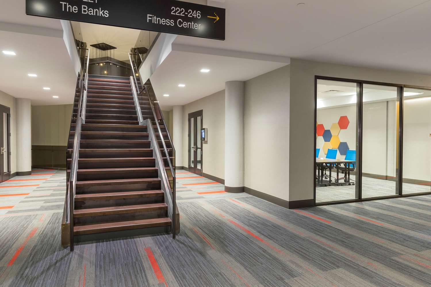 The Summit Hotel Cincinnati Esterno foto